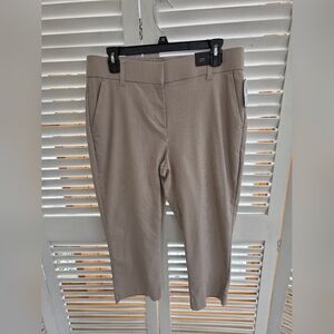 Maurices Mid Rise Capri Women's Size L